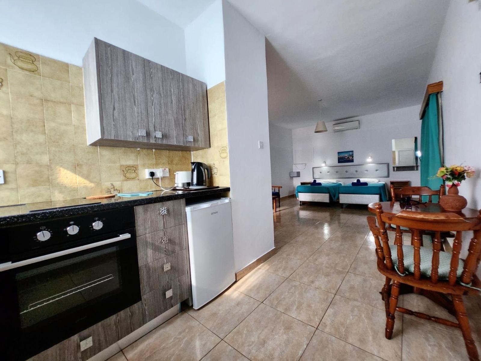 Florence Hotel Apartments Ajia Napa Zewnętrze zdjęcie